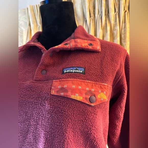 Patagonia Synchilla Snap-T Red Arrow Aztec Fleece Pullover Women’s Small - Picture 6 of 8
